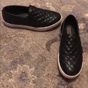 steve madden shoes black sold on facebook market